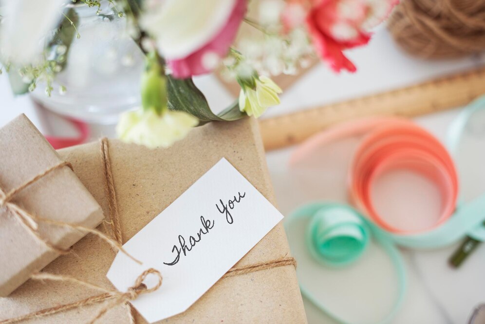 Top 10 Items to Include in a Perfect Thank You Gift Box