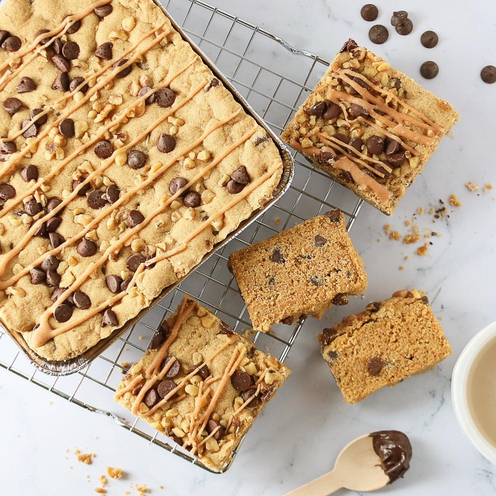 Order Sumptuous Bakery Sampler Gift Box | Pumpkin & Brownies